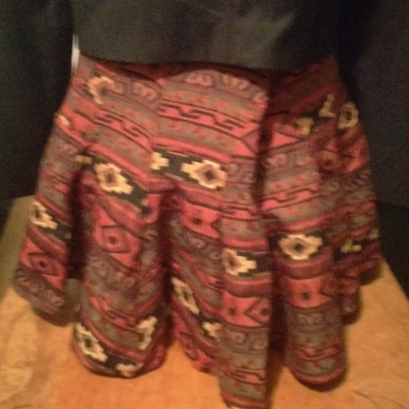 tribal print skirt - Picture 4 of 6